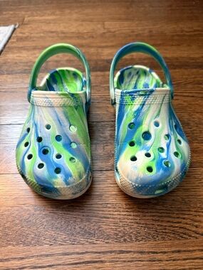 Crocs Classic Marbled Tie-Dye Clog